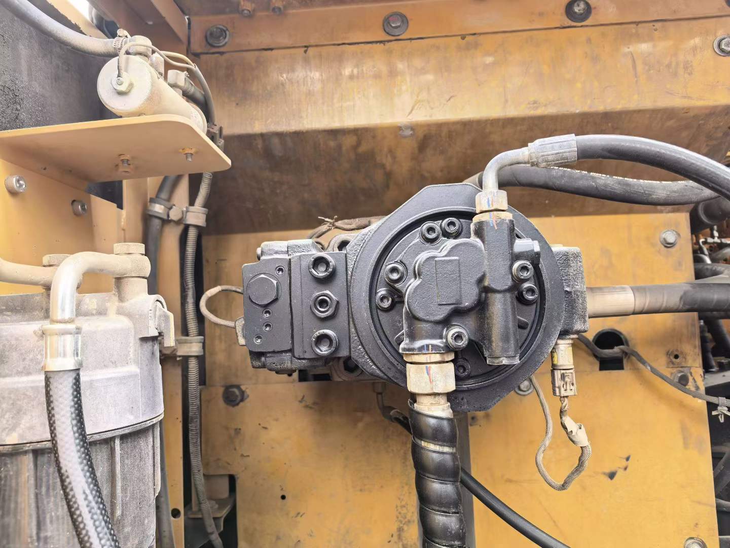 Buy Sany SY245H Used Excavator / 5