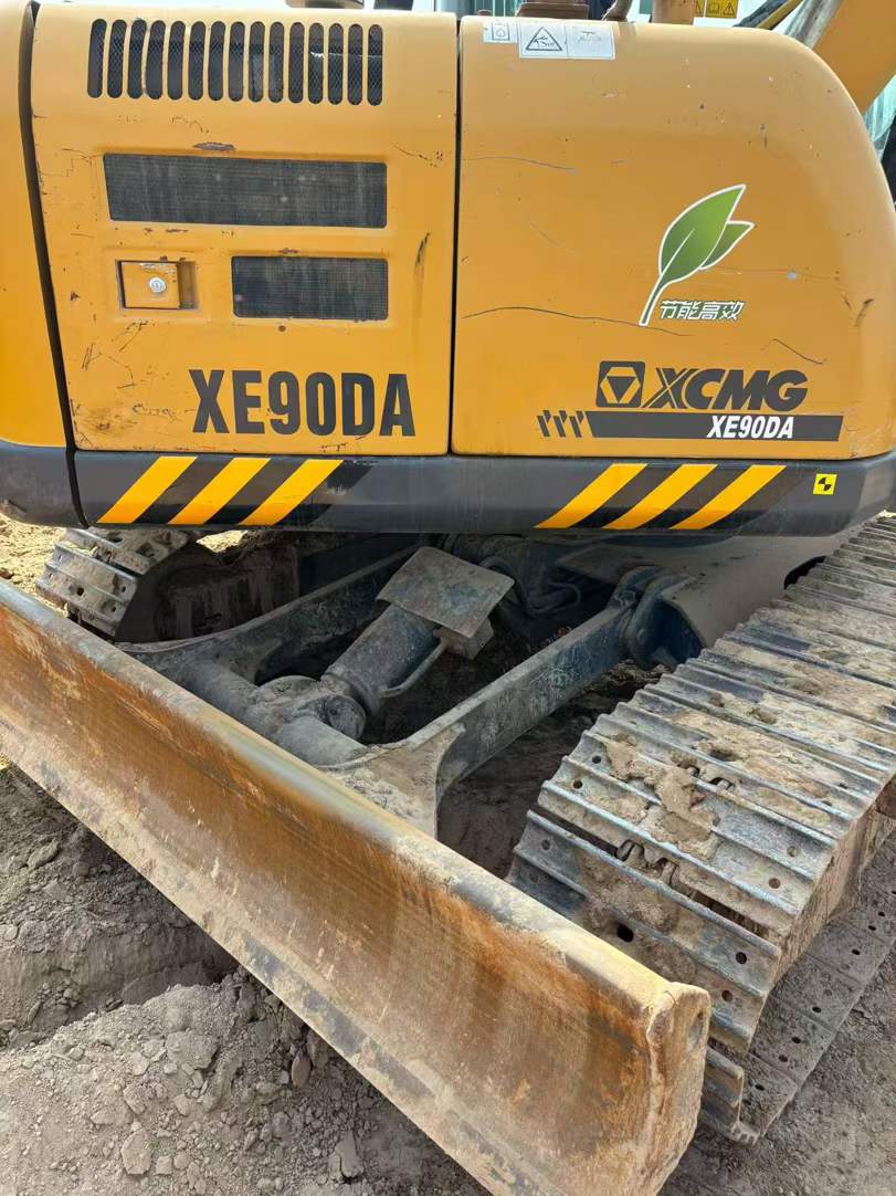Buy XCMG XE75C Used Excavator / 4