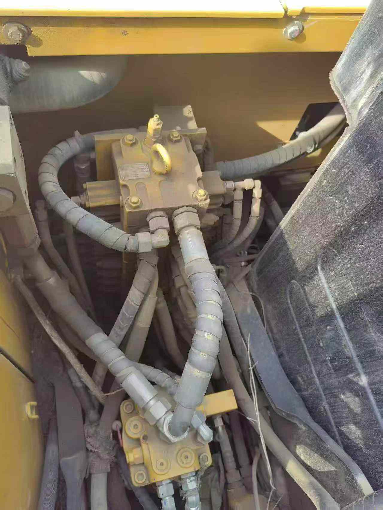 Buy Sany SY95C Used Excavator / 3