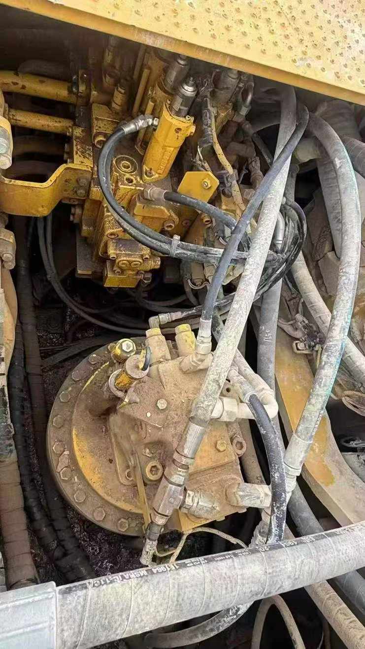 Buy Caterpillar 345B Used Excavator / 4