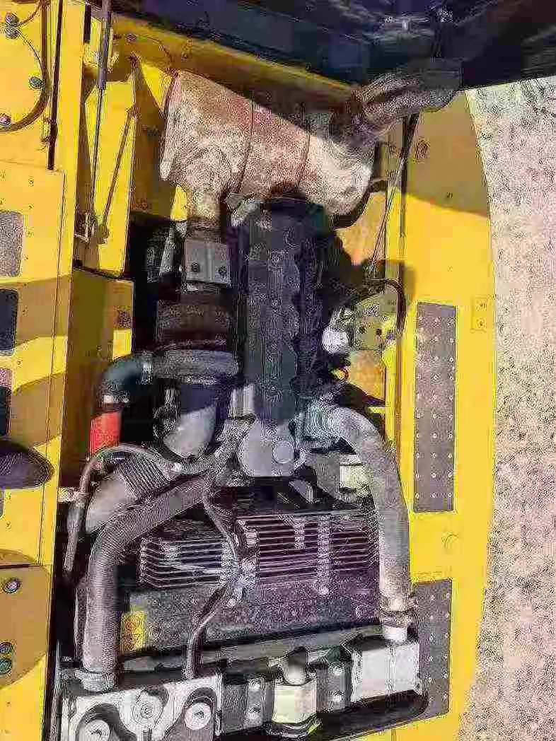 Buy Komatsu PC200-8 Used Excavator / 8