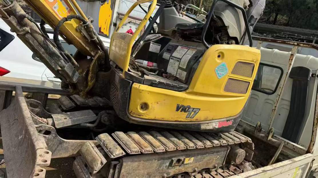 Buy Yanmar Vio17 Used Excavator / 3