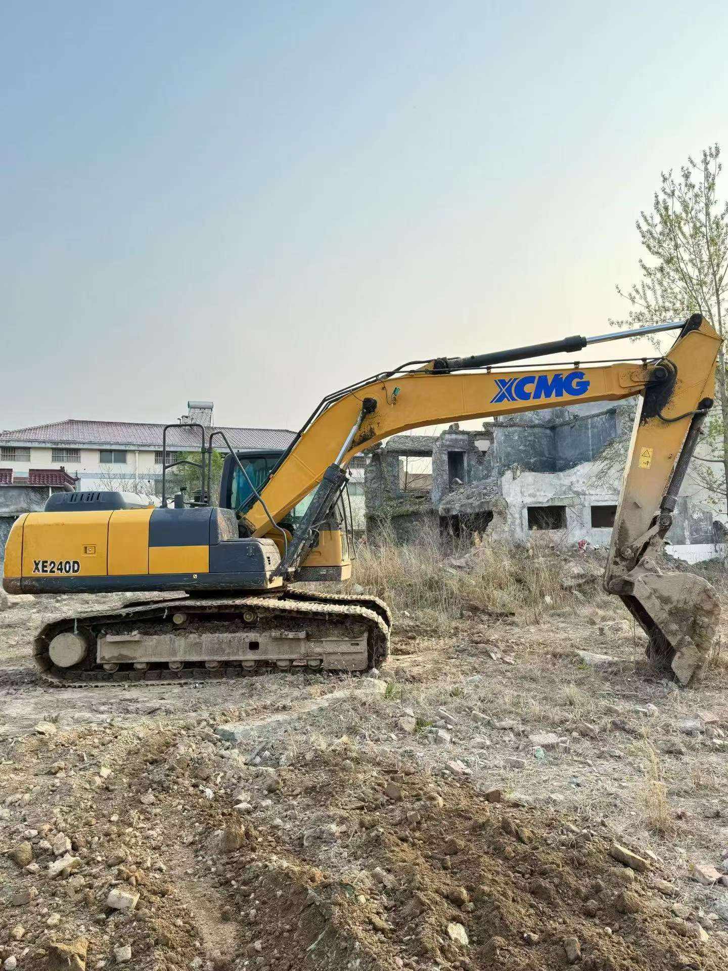 Buy XCMG XE200 Used Excavator / 5