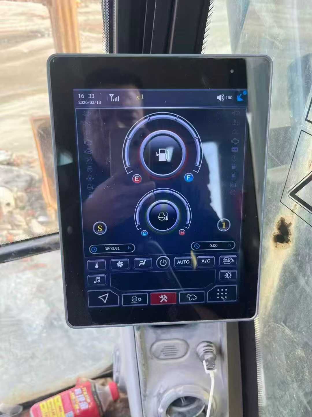 Buy Sany SY215C Used Excavator / 8