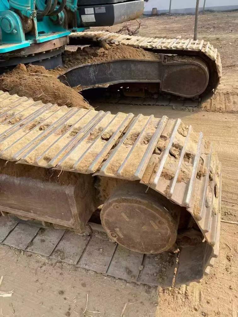 Buy Kobelco SK260 Used Excavator / 4