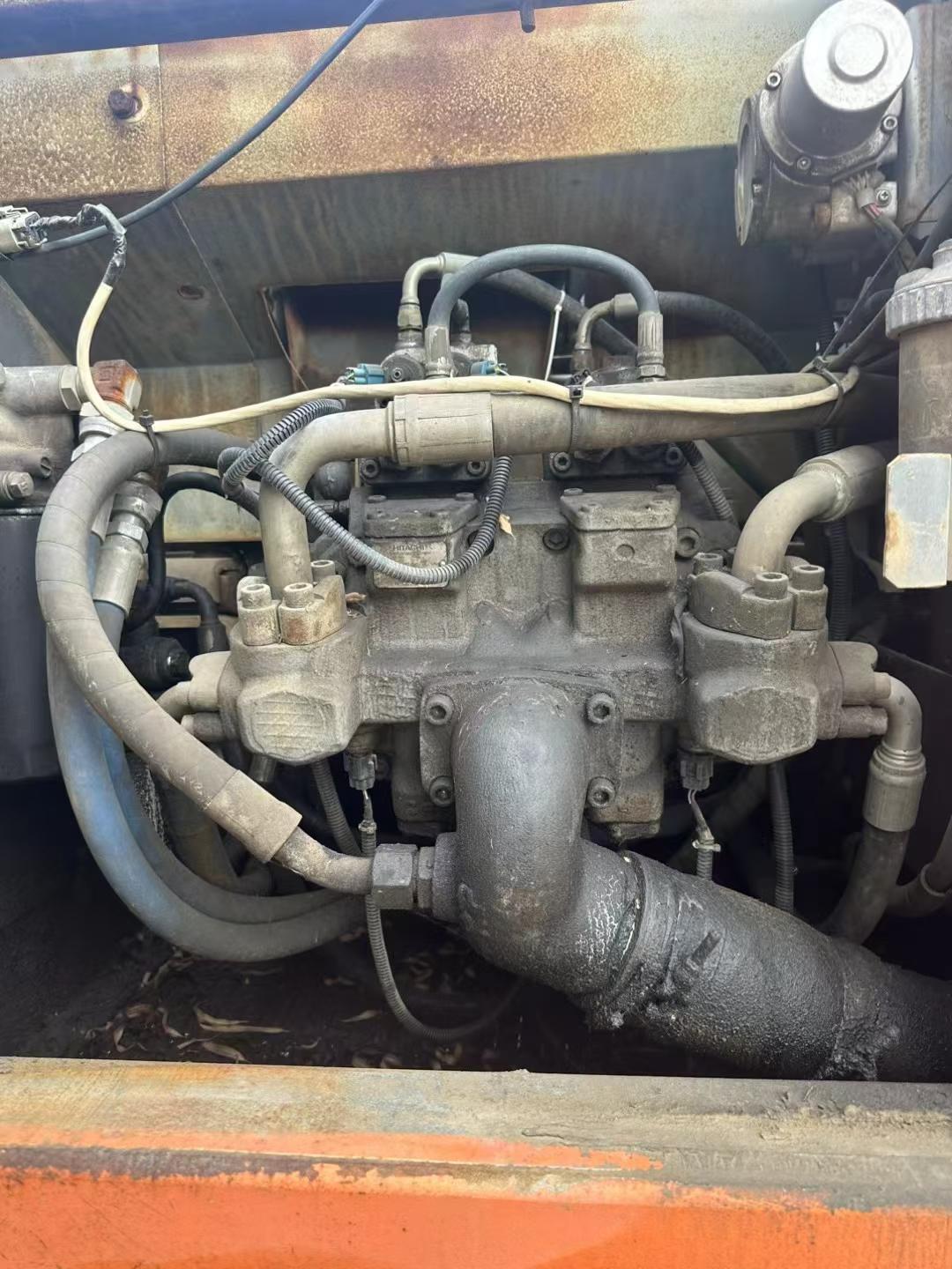 Buy Hitachi EX210-6 Used Excavator / 4