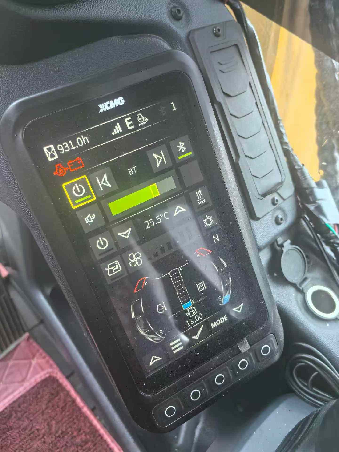 Buy XCMG XE80 Used Excavator / 8