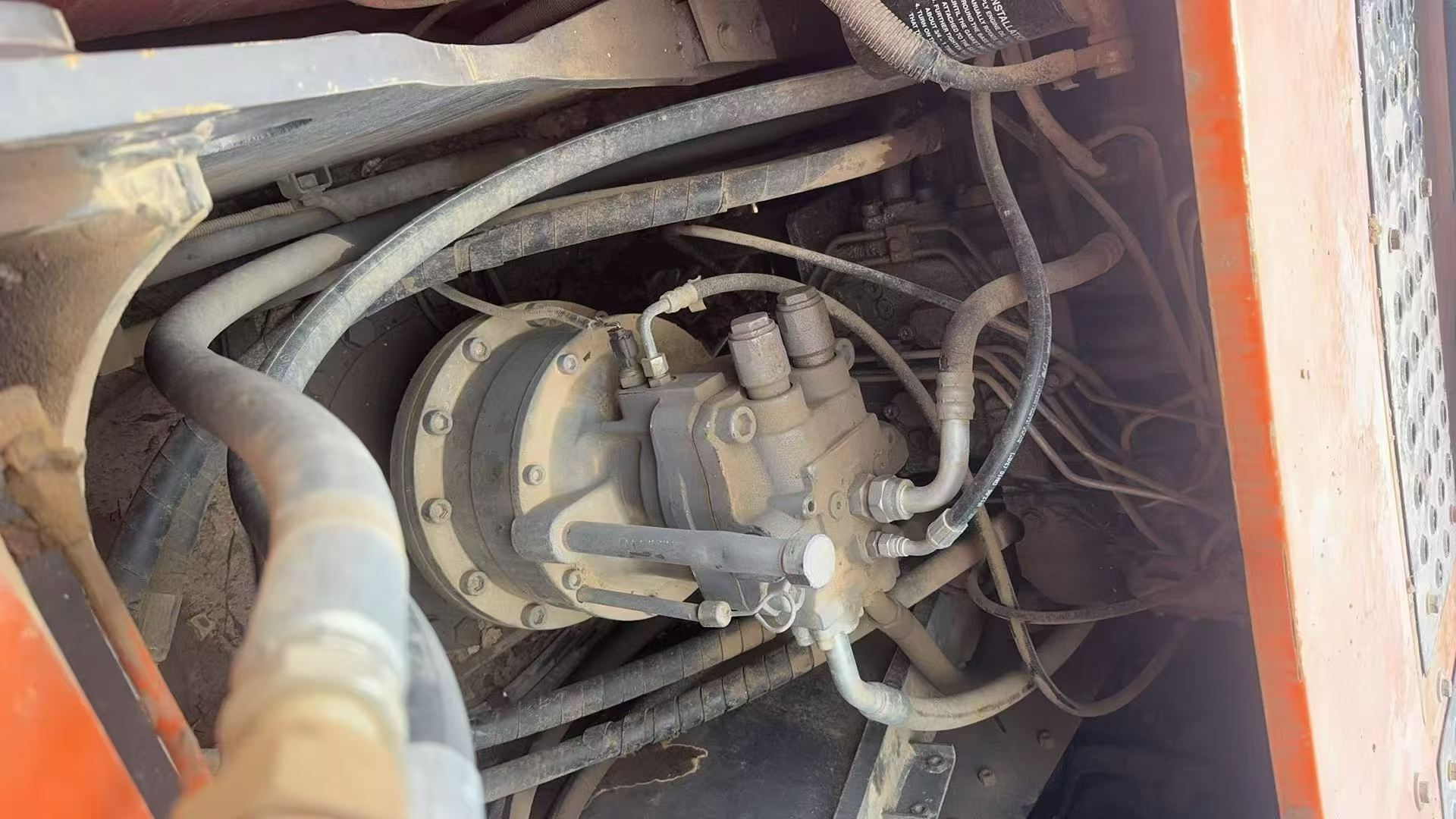 Buy Hitachi ZX200-3G Used Excavator / 5