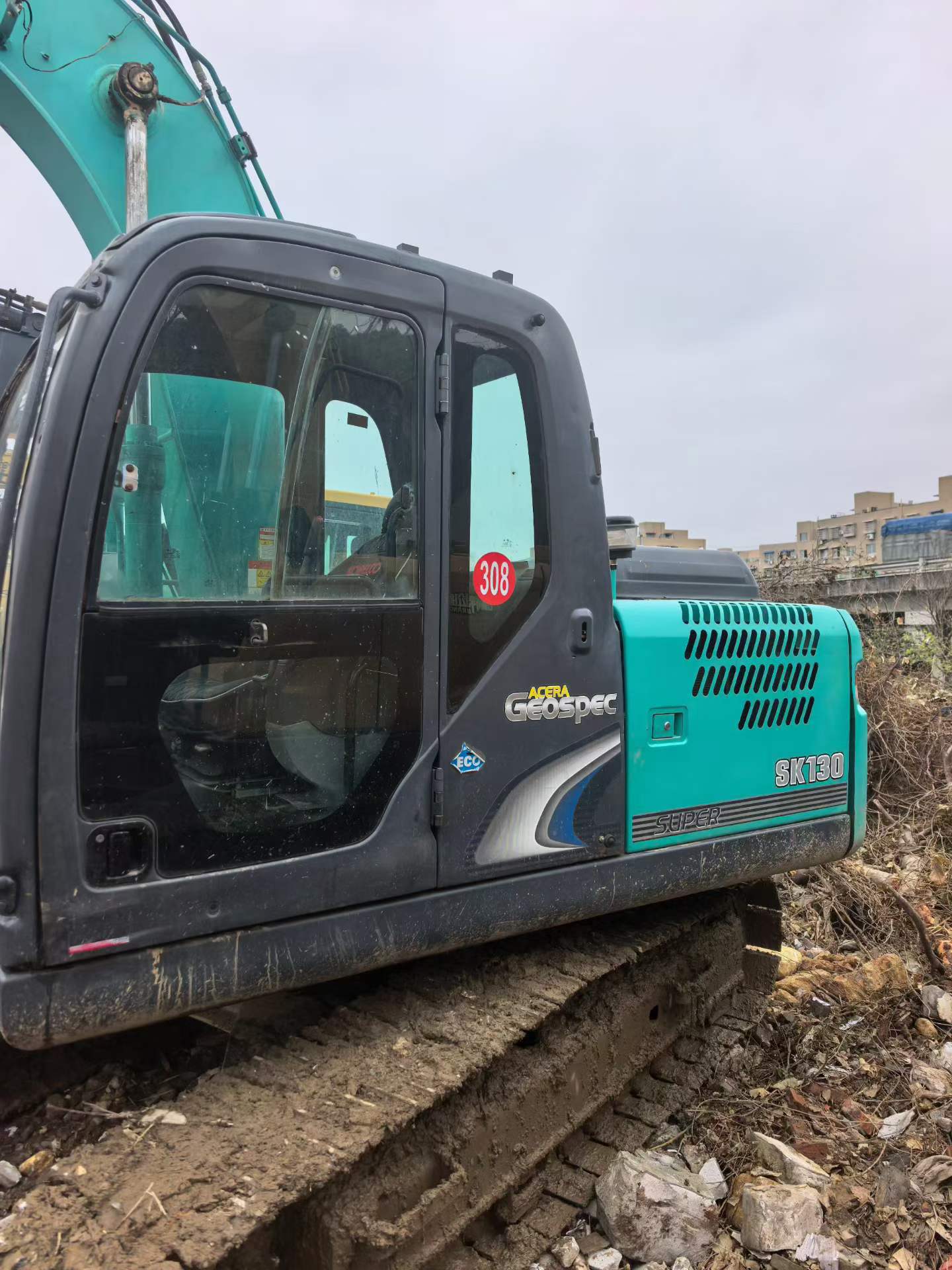 Buy Kobelco SK130 Used Excavator / 6