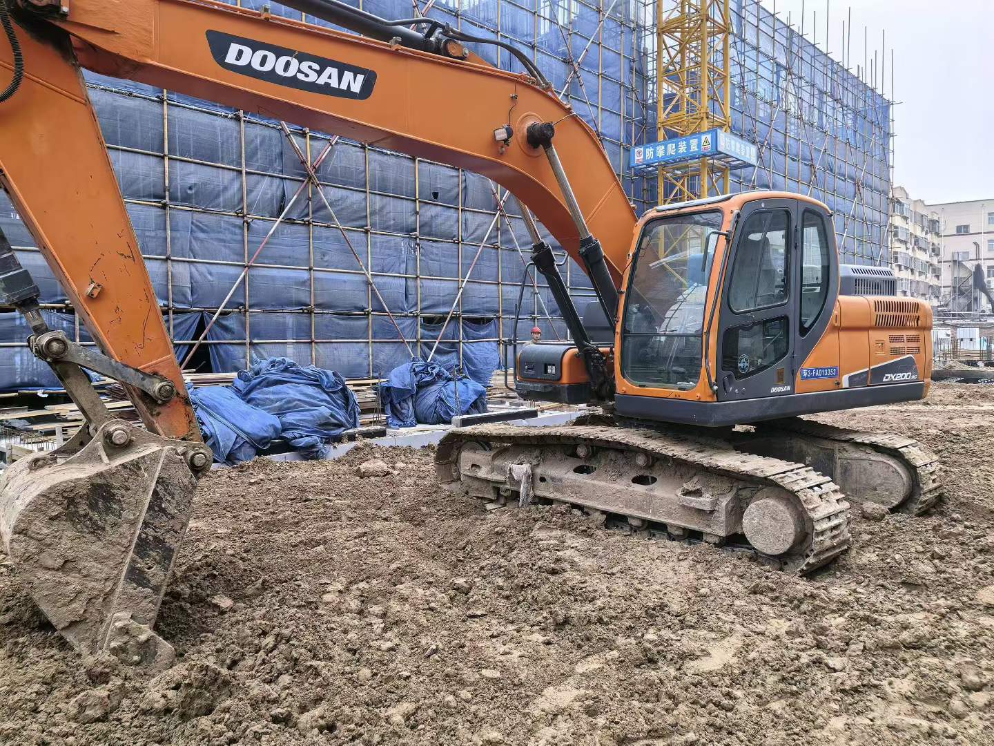 Buy Doosan DX200-9C Used Excavator / 8