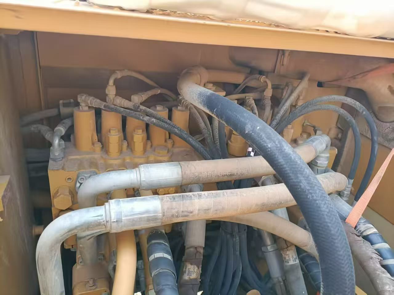 Buy Caterpillar 320A Used Excavator / 3