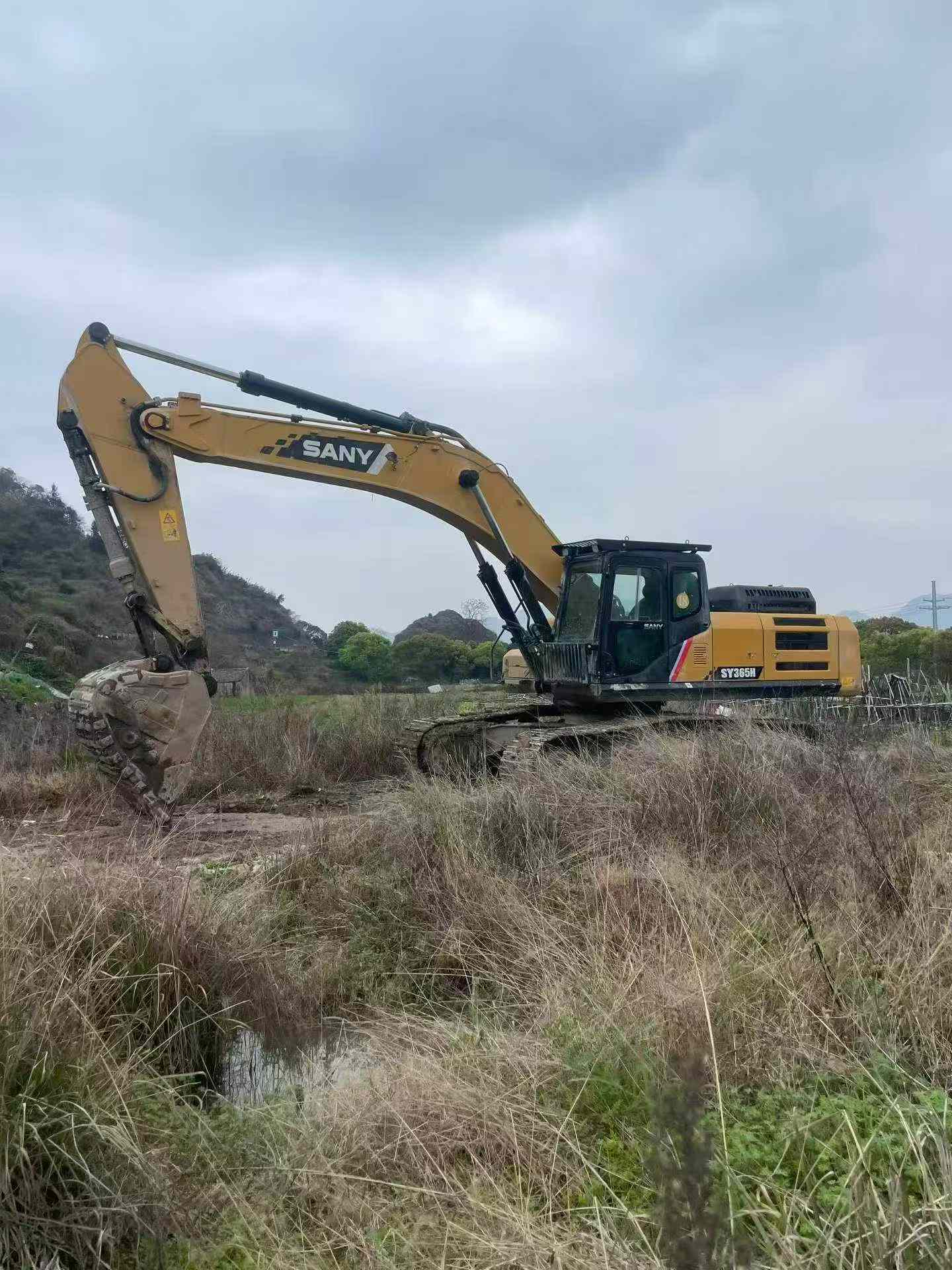 Buy Sany SY365C Used Excavator / 3