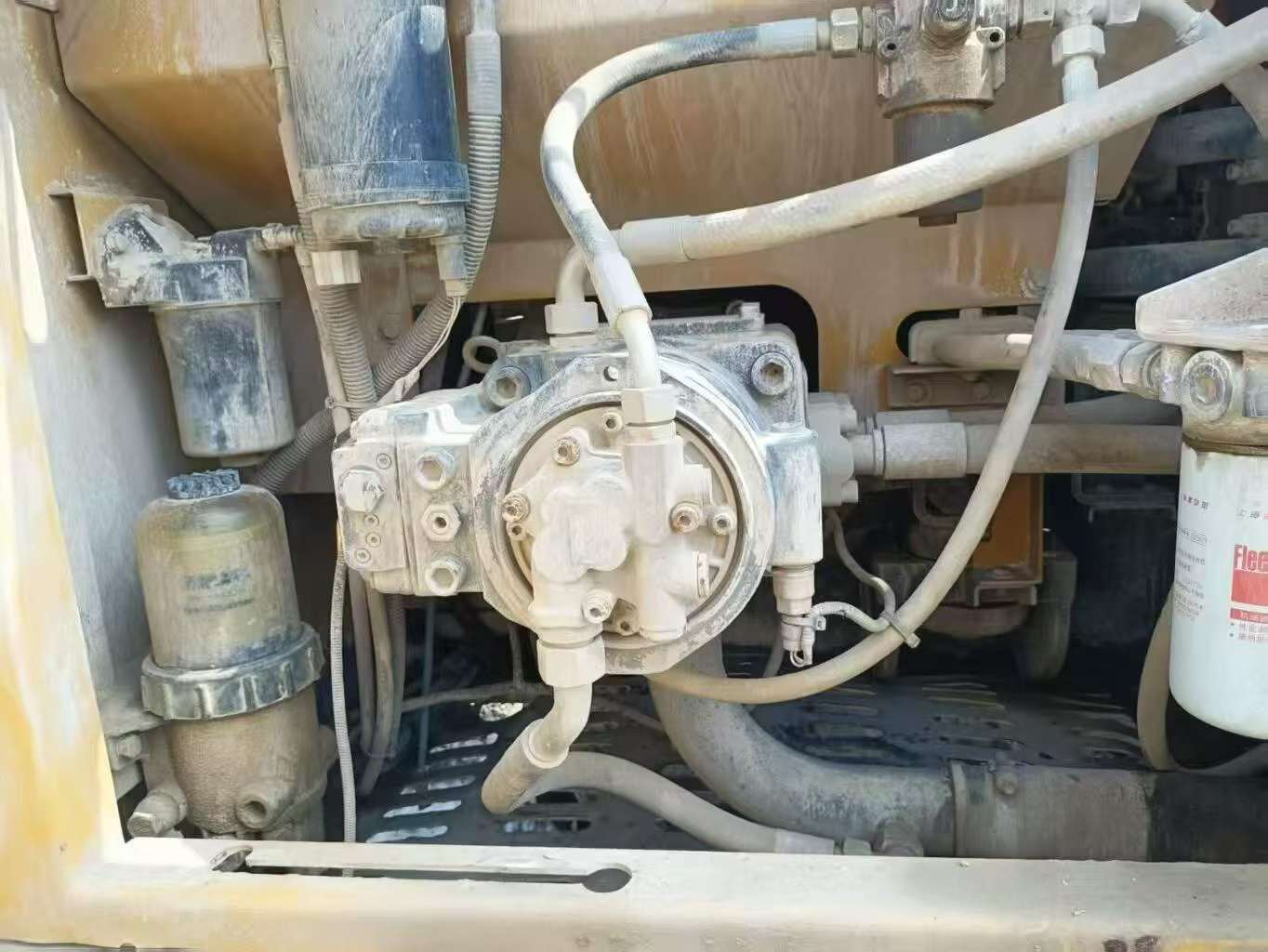 Buy XCMG XE245D Used Excavator / 2