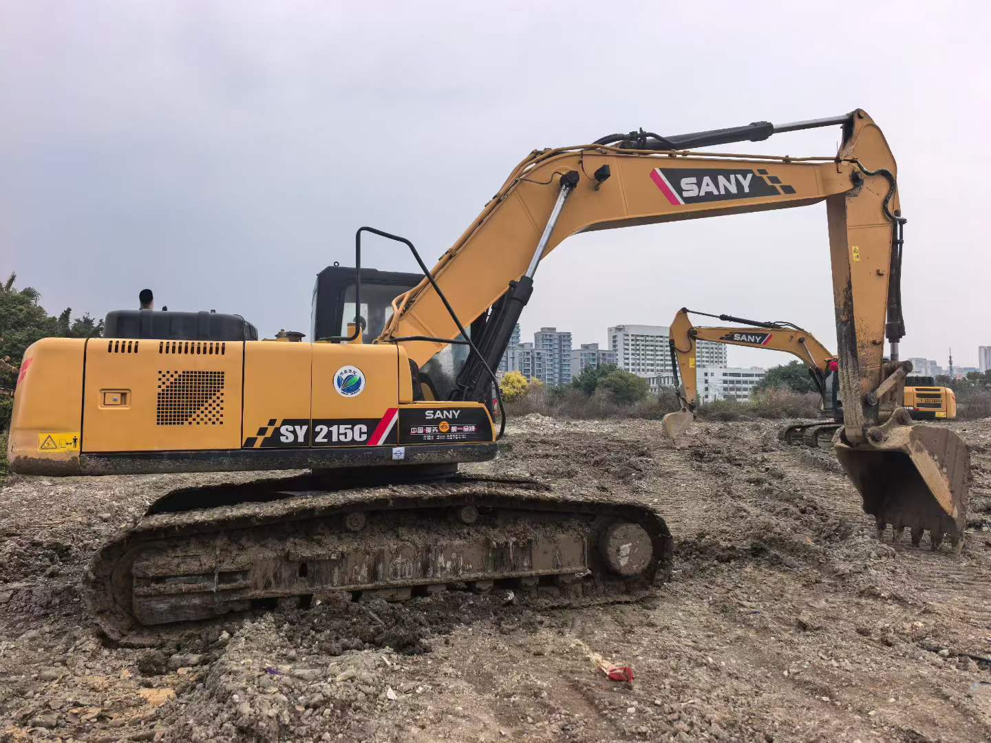 Buy Sany SY215C Used Excavator / 3