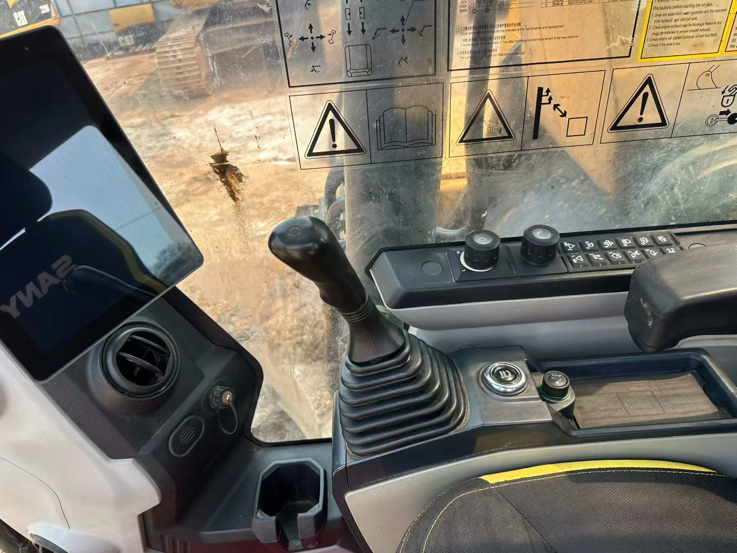 Buy Sany SY200C Used Excavator / 7