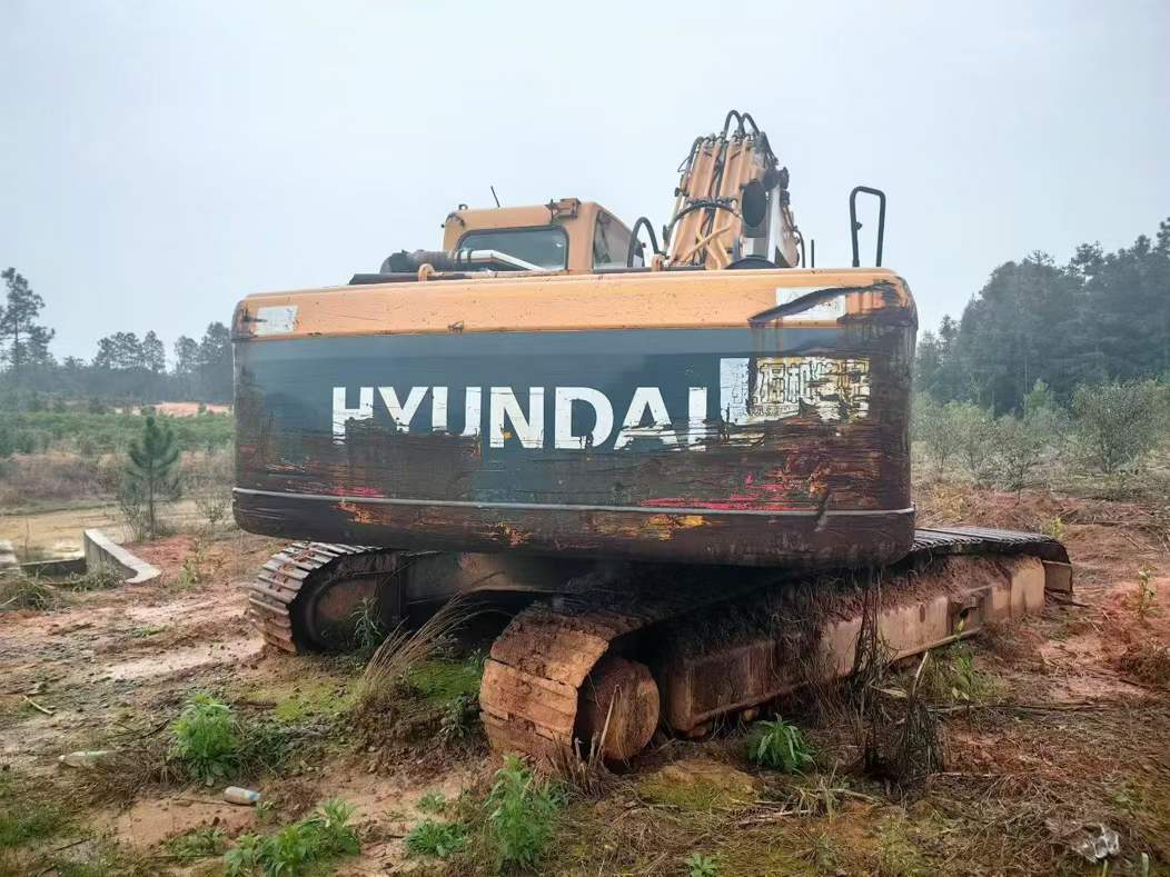 Buy Hyundai R275LVS Used Excavator / 3