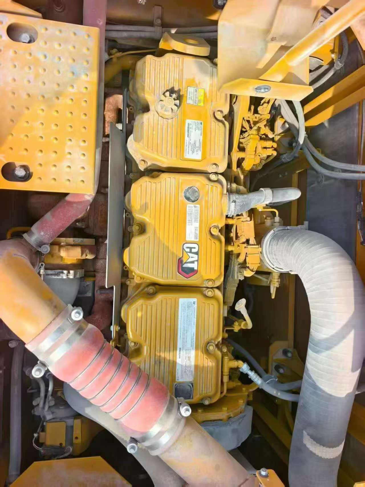 Buy Caterpillar 374D Used Excavator / 2