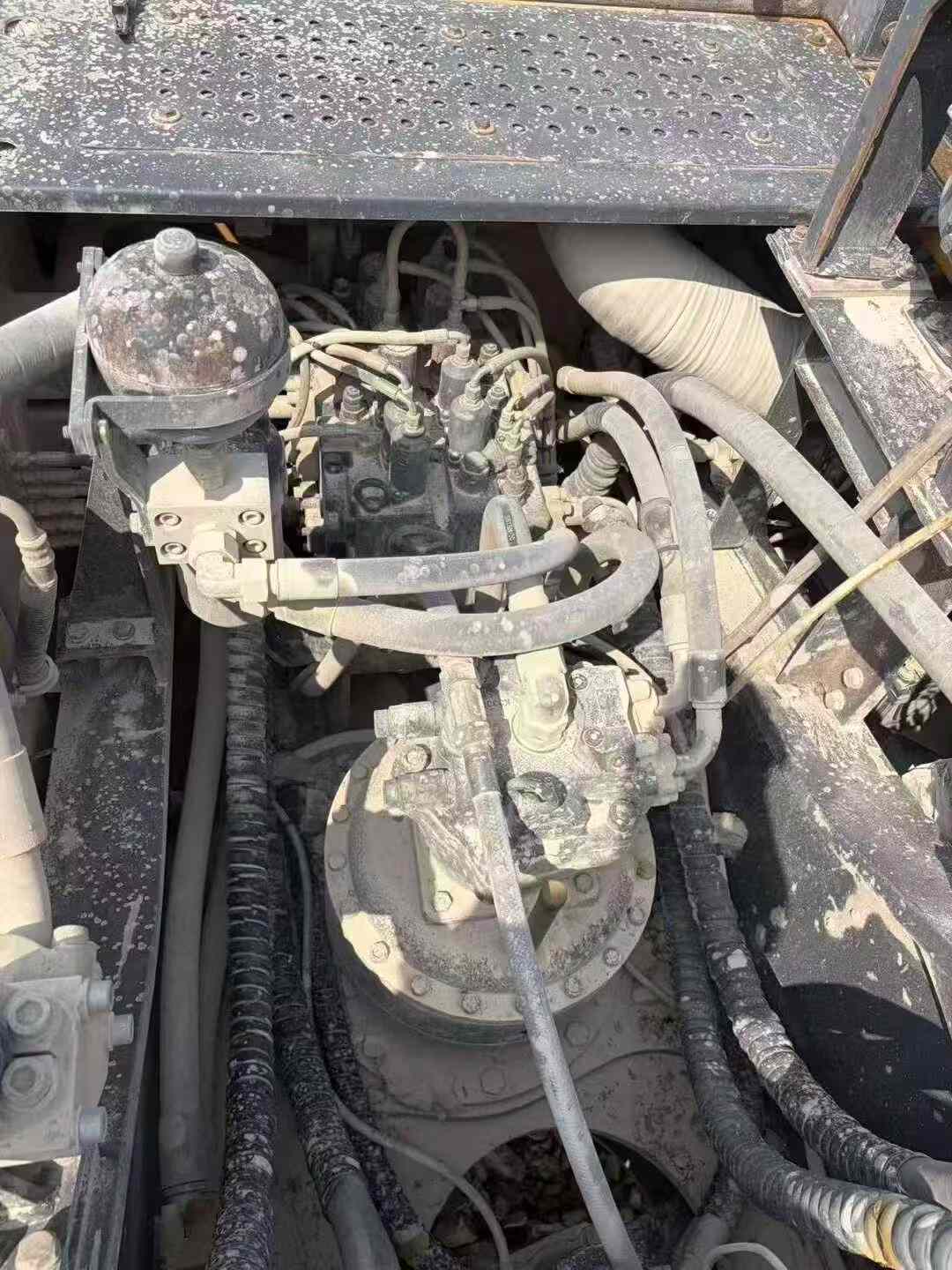 Buy XCMG XE550DK Used Excavator / 4