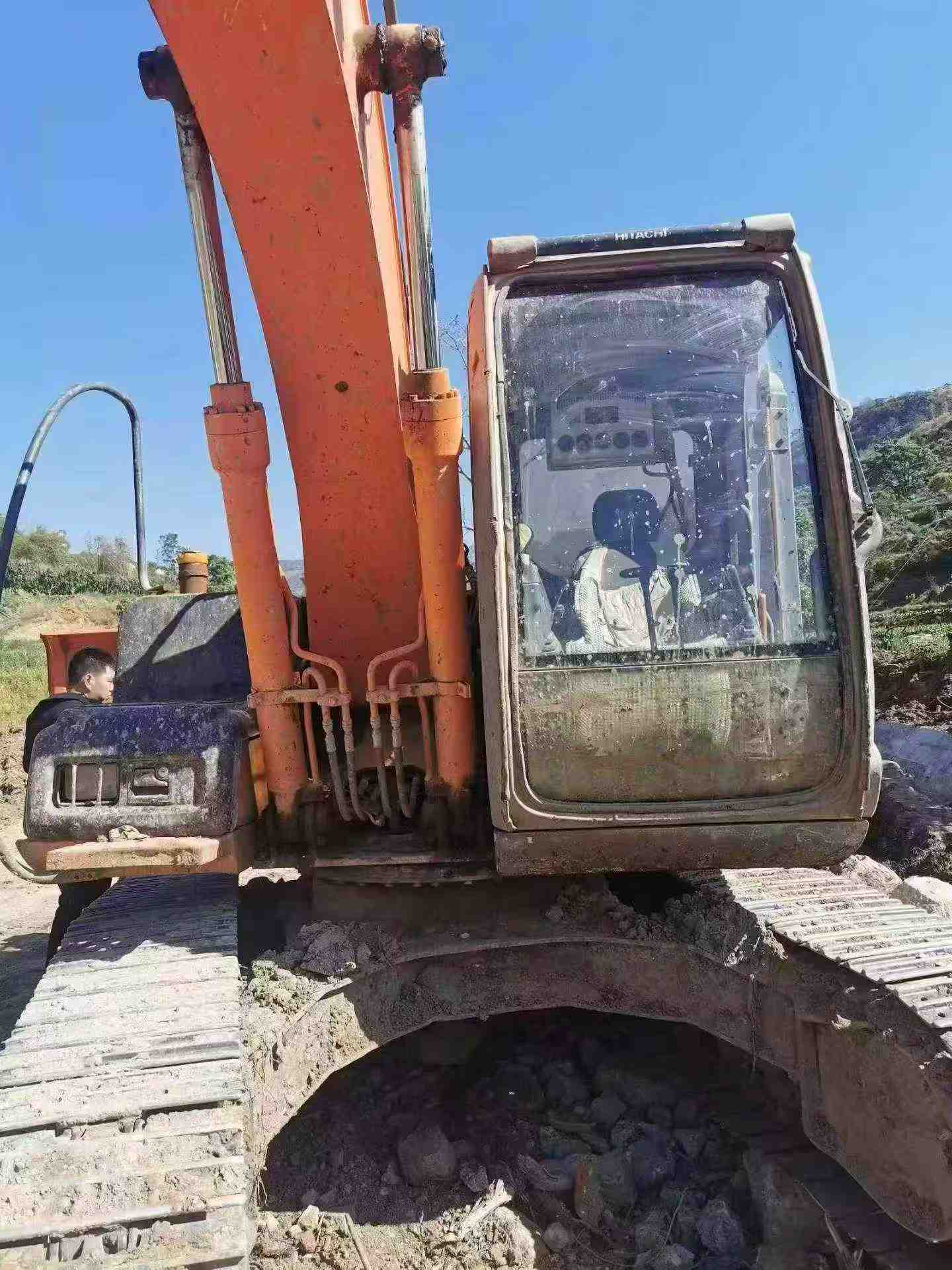 Buy Hitachi EX120 Used Excavator / 3