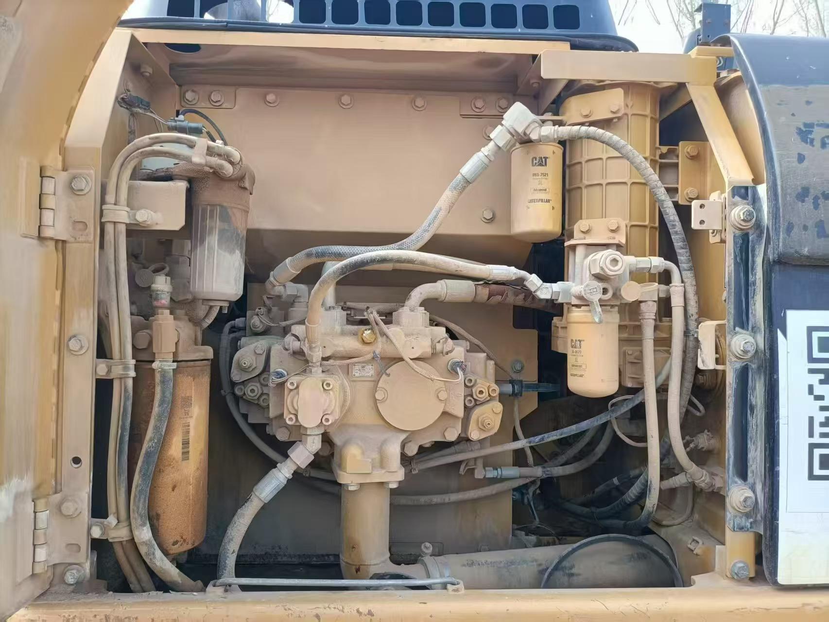 Buy Caterpillar 320A Used Excavator / 5