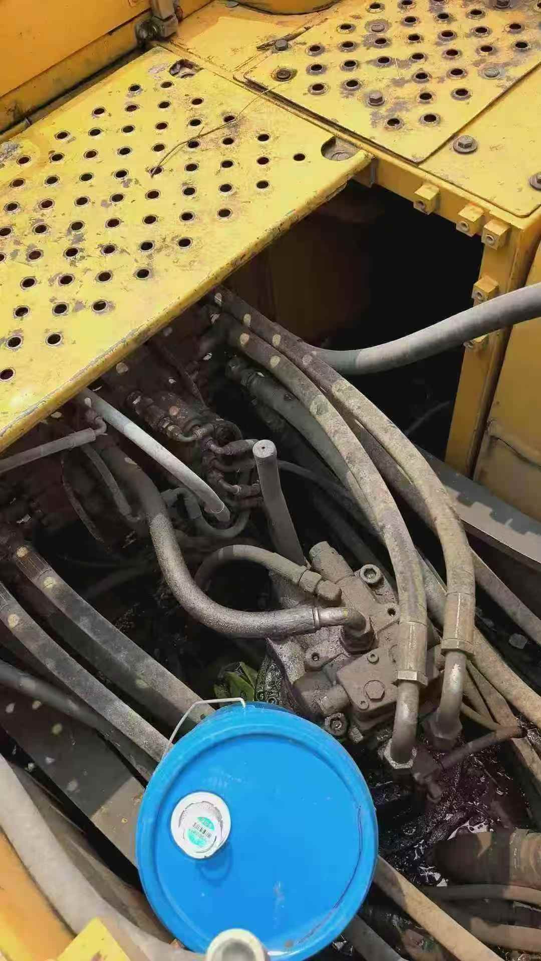 Buy Volvo EC210B Used Excavator / 5