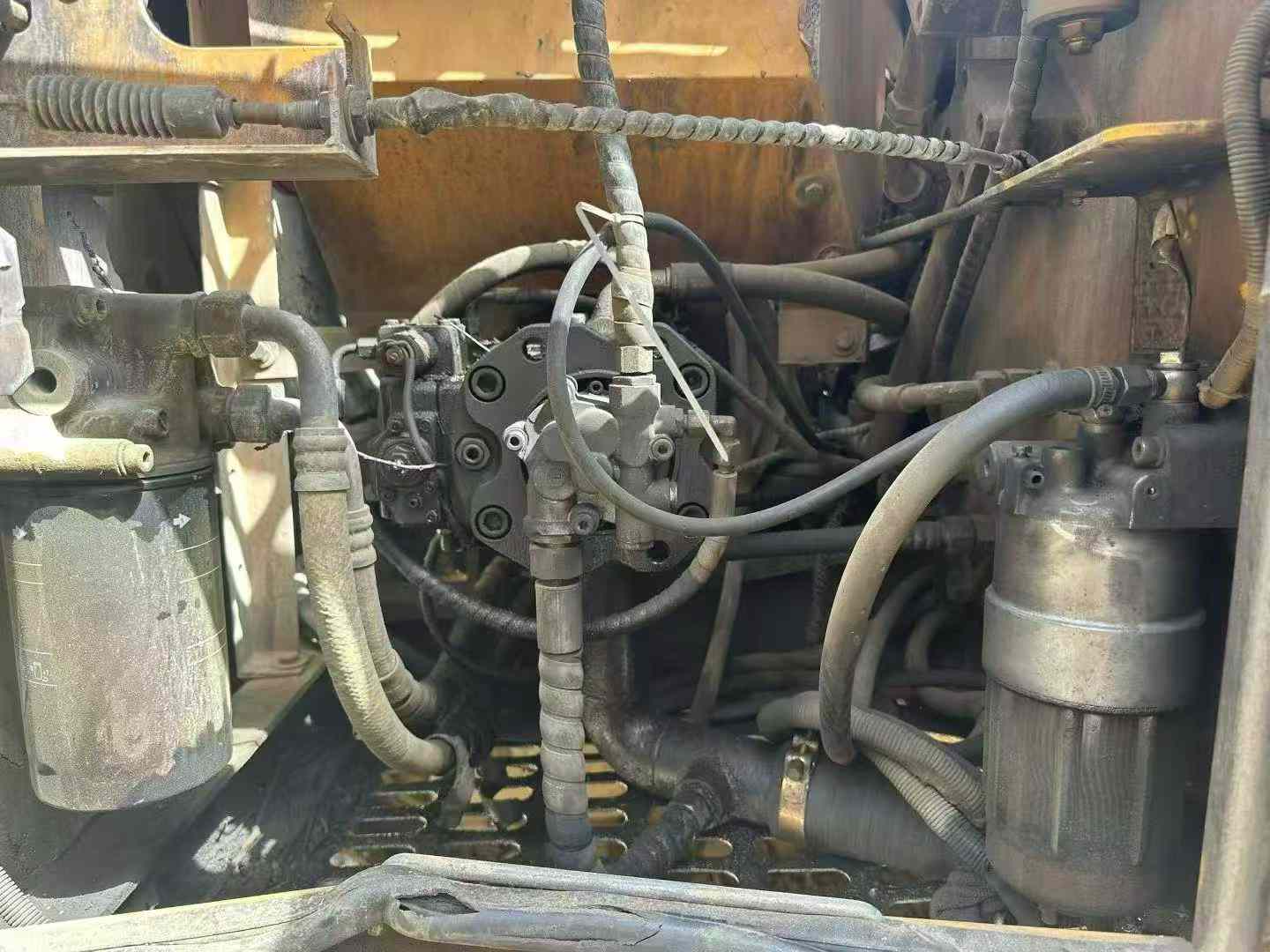 Buy Sany SY135 Used Excavator / 2