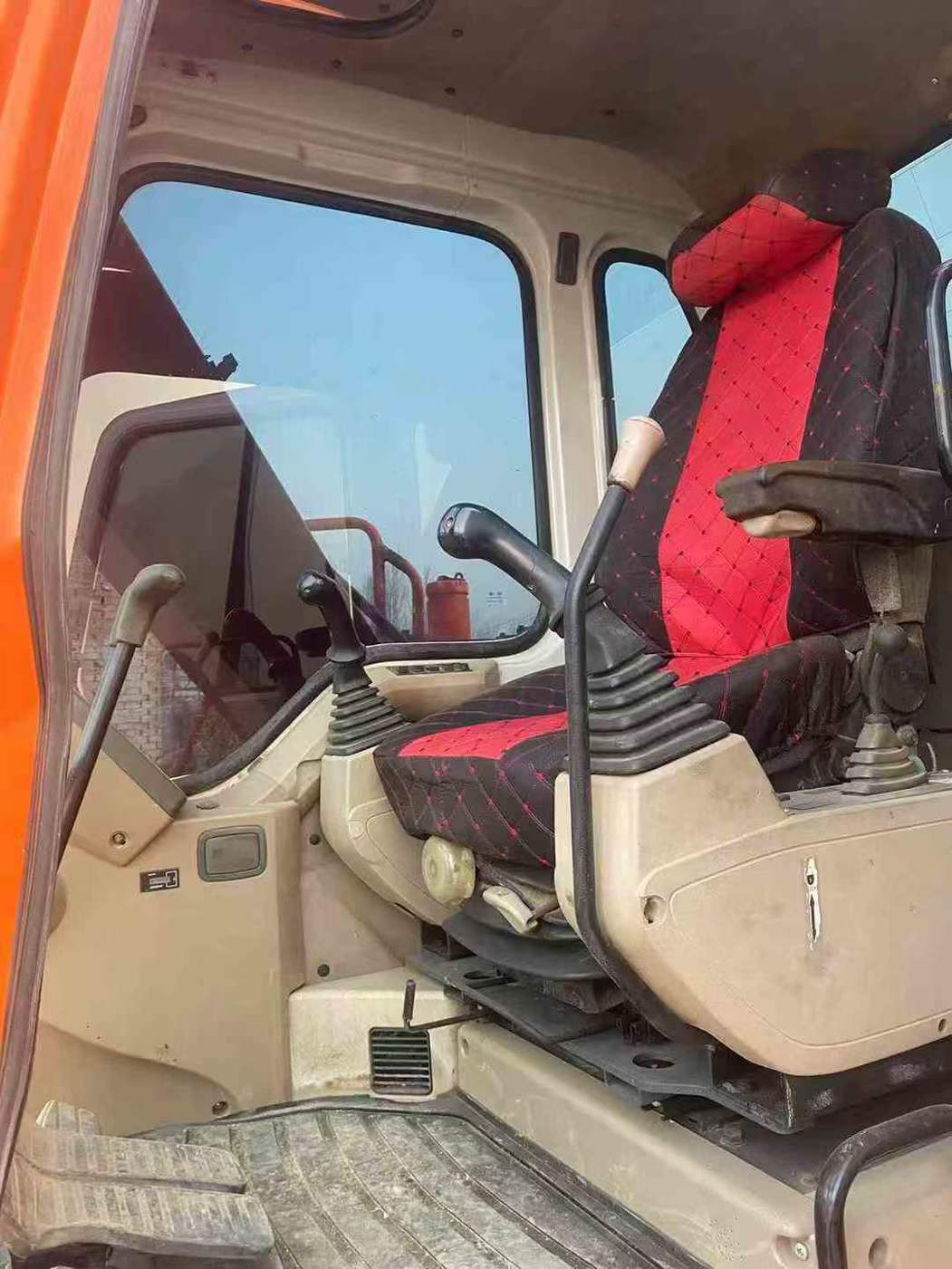 Buy Doosan DH80 Used Excavator / 4