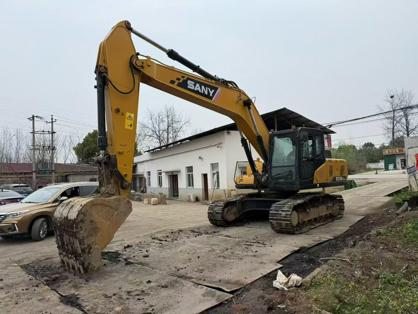 Buy Sany SY200C Used Excavator / 6