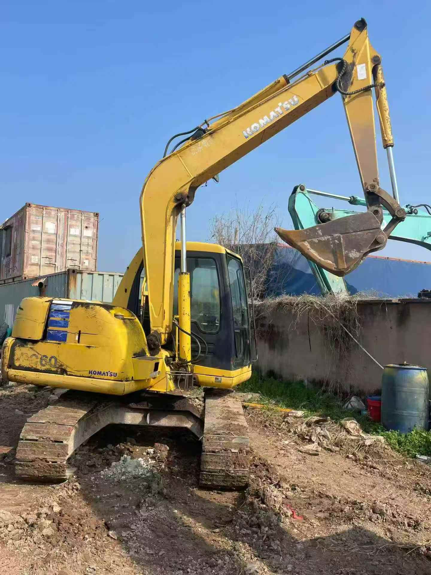 Buy Komatsu PC60-7 Used Excavator / 3