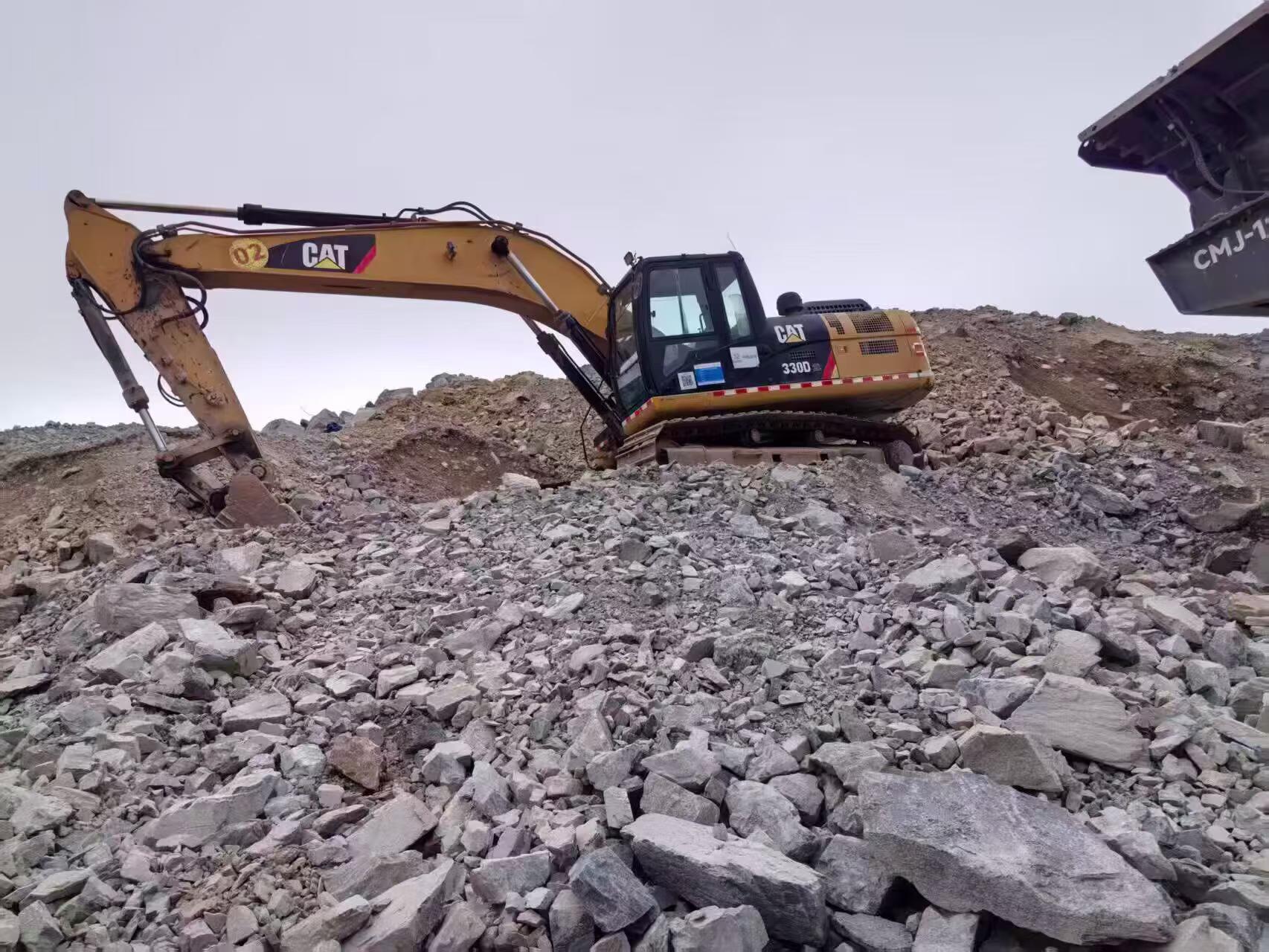 Buy Caterpillar 330B Used Excavator / 6