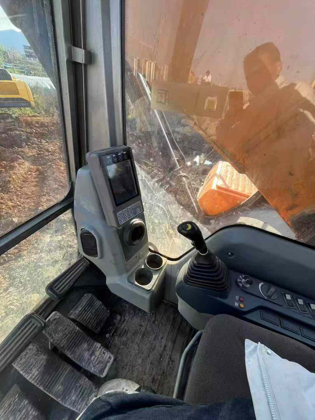 Buy Sany SY215C-8 Used Excavator / 2