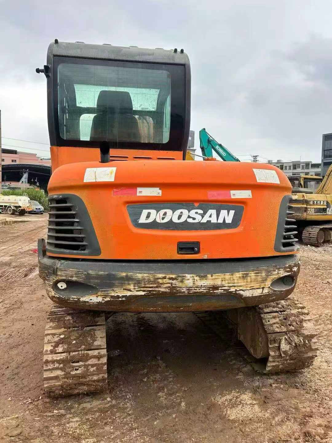 Buy Doosan DH60 Used Excavator / 2