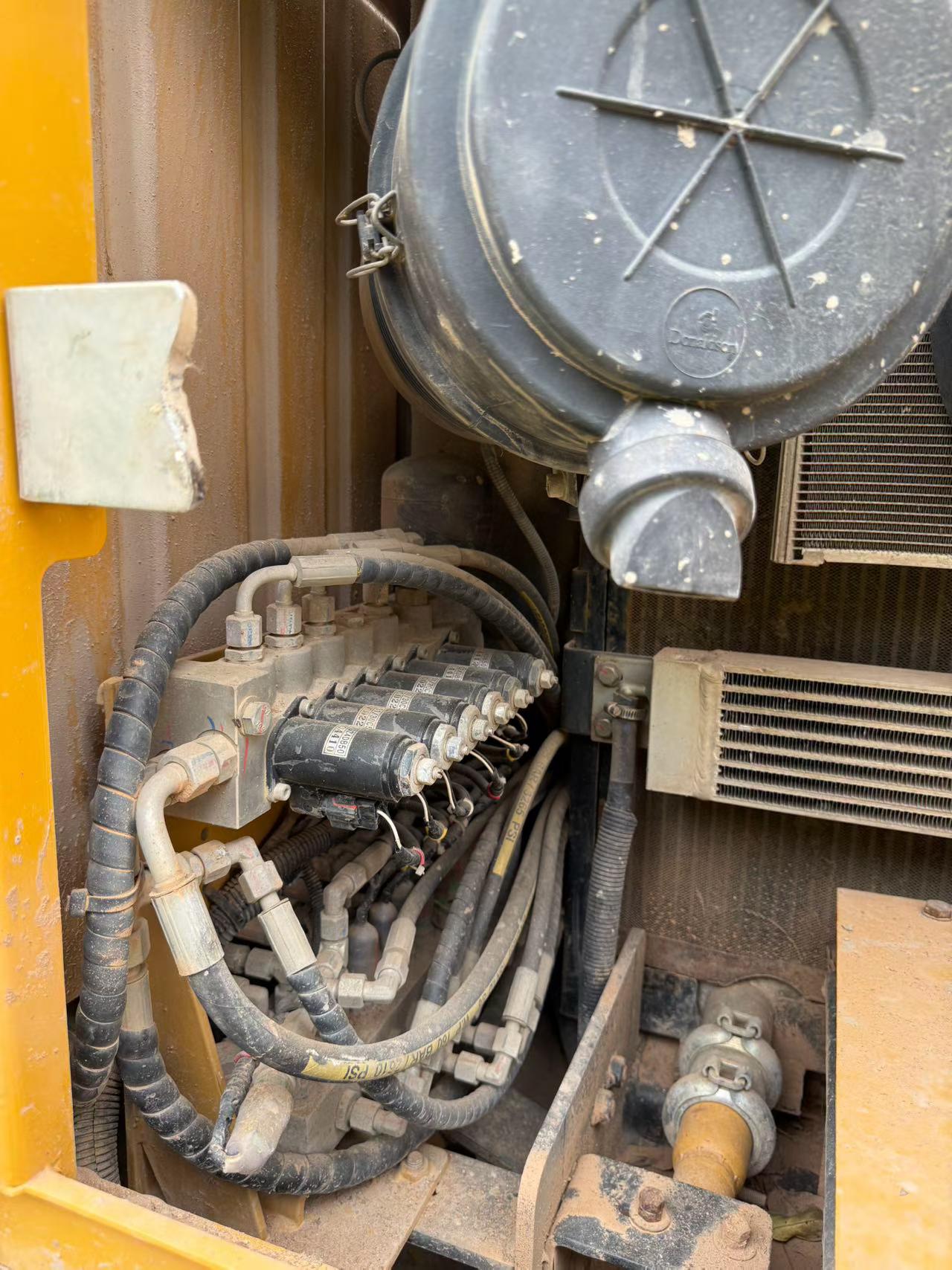 Buy Sany SY125C Used Excavator / 3