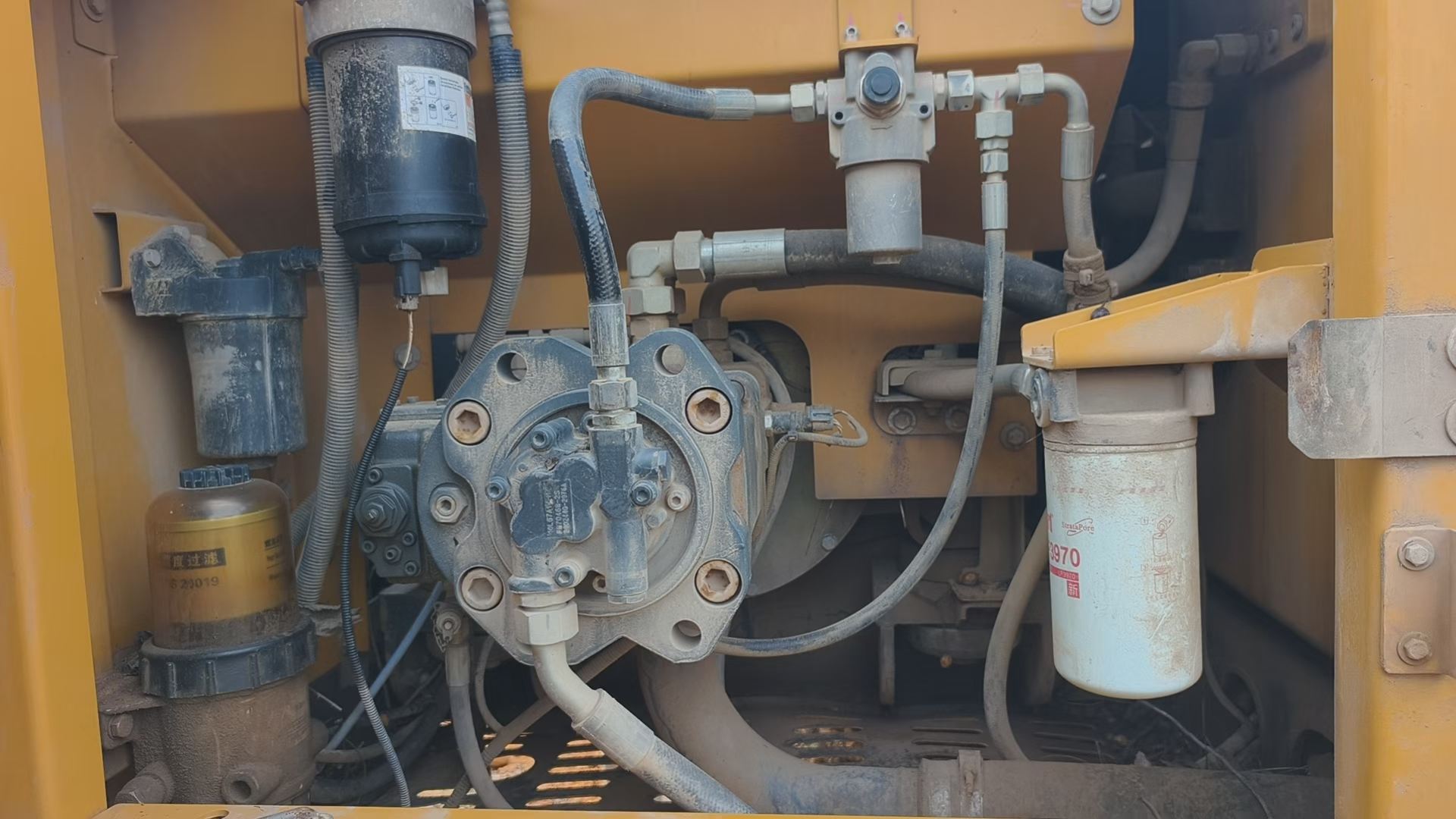 Buy XCMG XE200 Used Excavator / 2