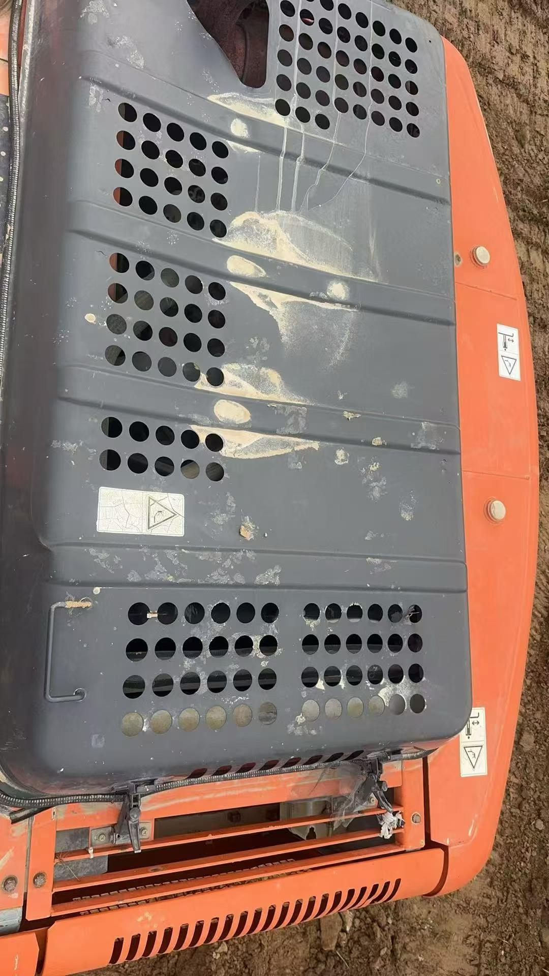 Buy Hitachi ZX200-3G Used Excavator / 8