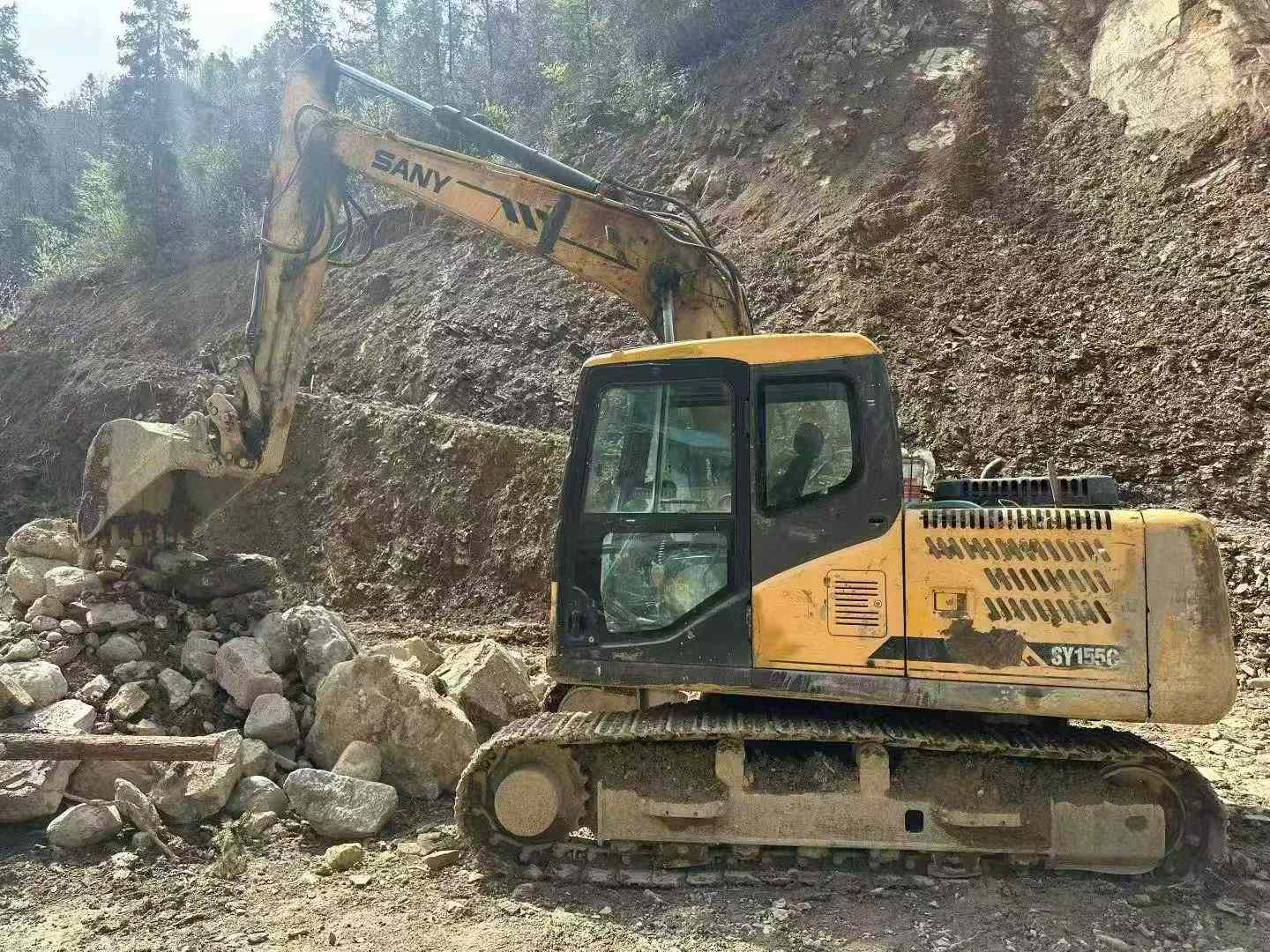 Buy Sany SY135 Used Excavator / 6