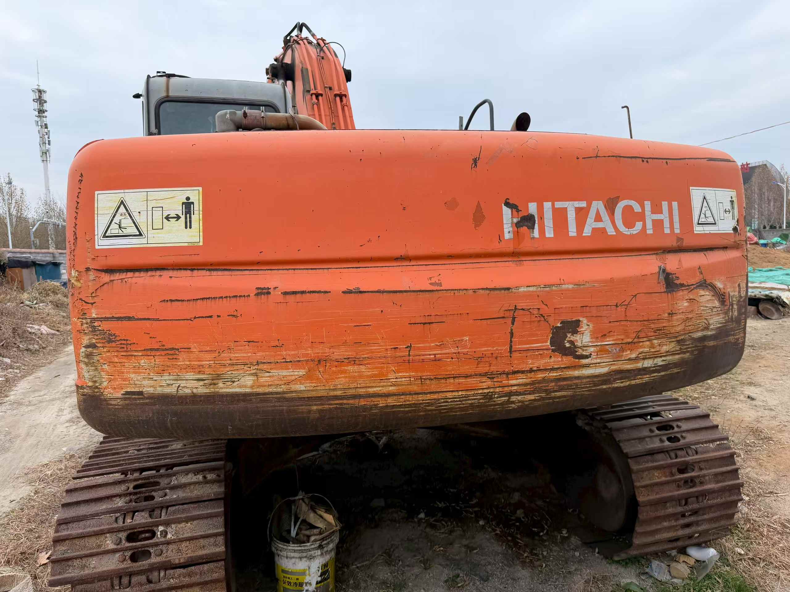 Buy Hitachi EX210 Used Excavator / 2