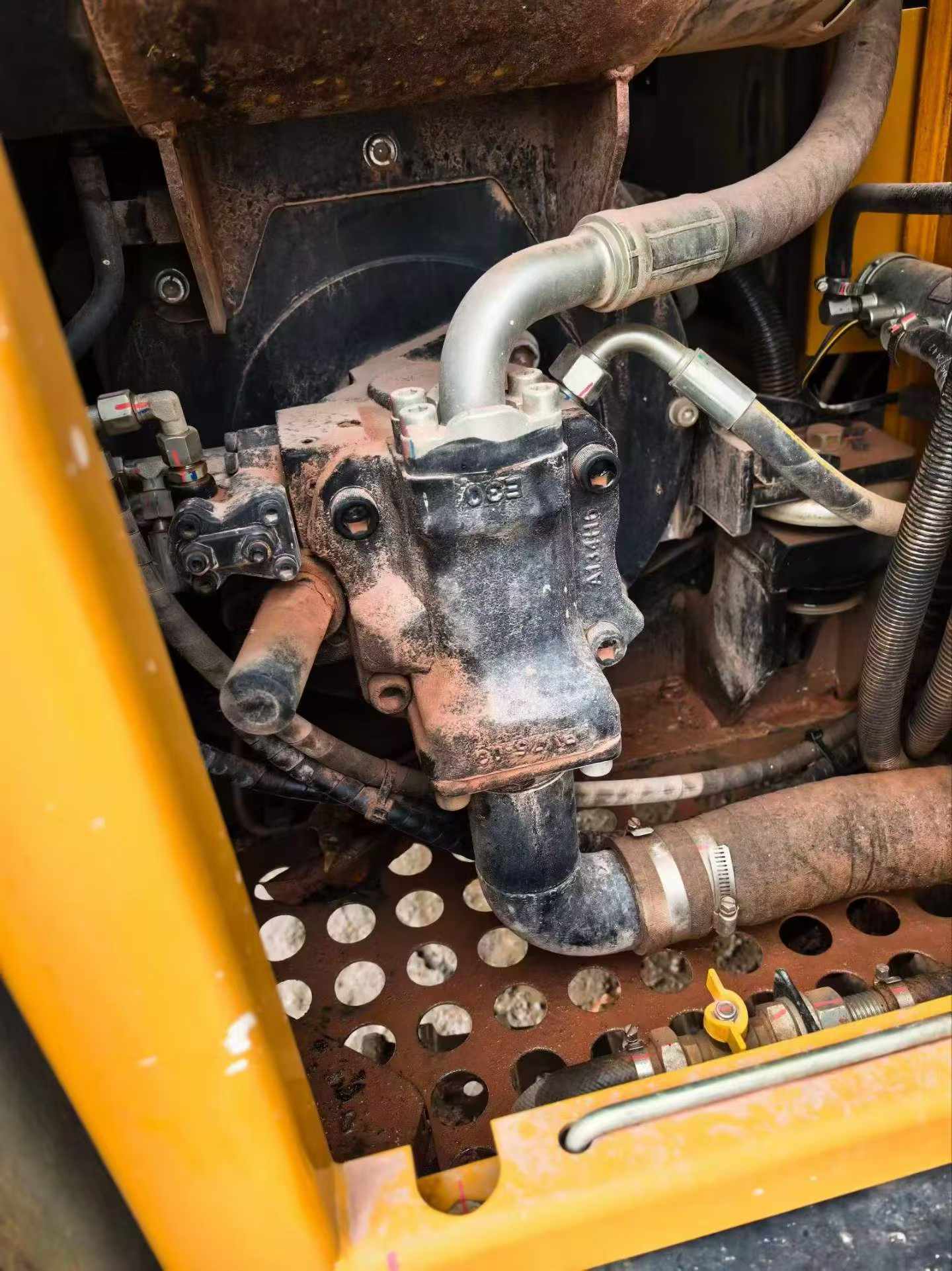 Buy Sany SY70C Used Excavator / 3