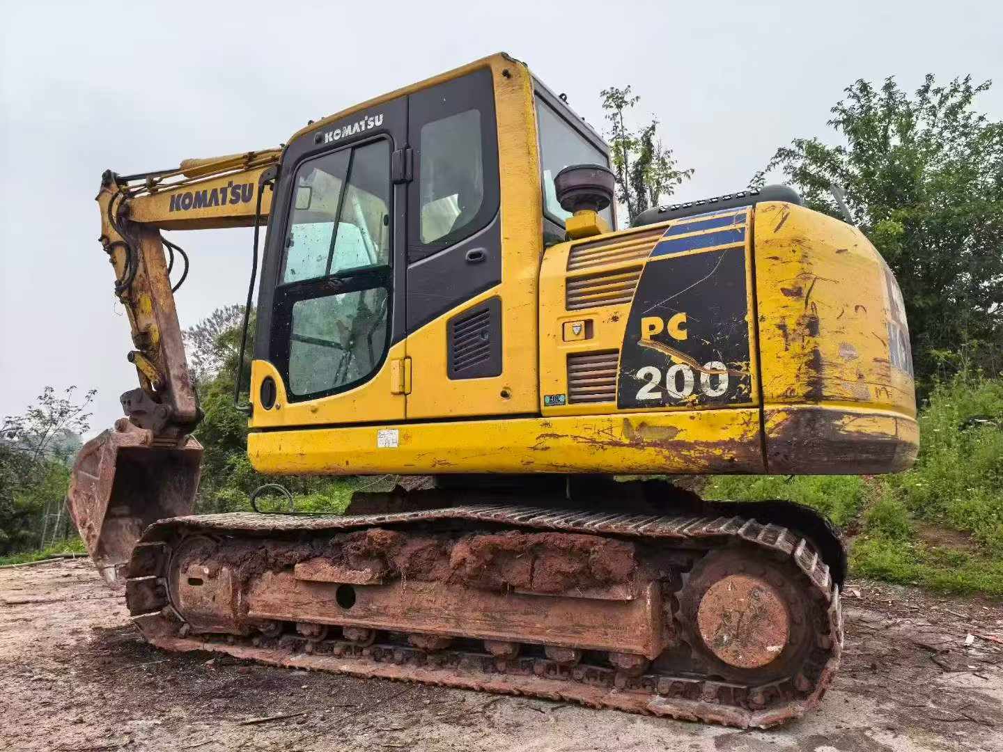 Buy Komatsu PC130 Used Excavator / 2