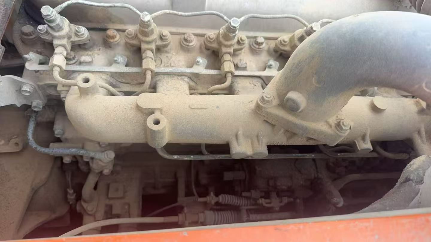 Buy Hitachi ZX200-3G Used Excavator / 6