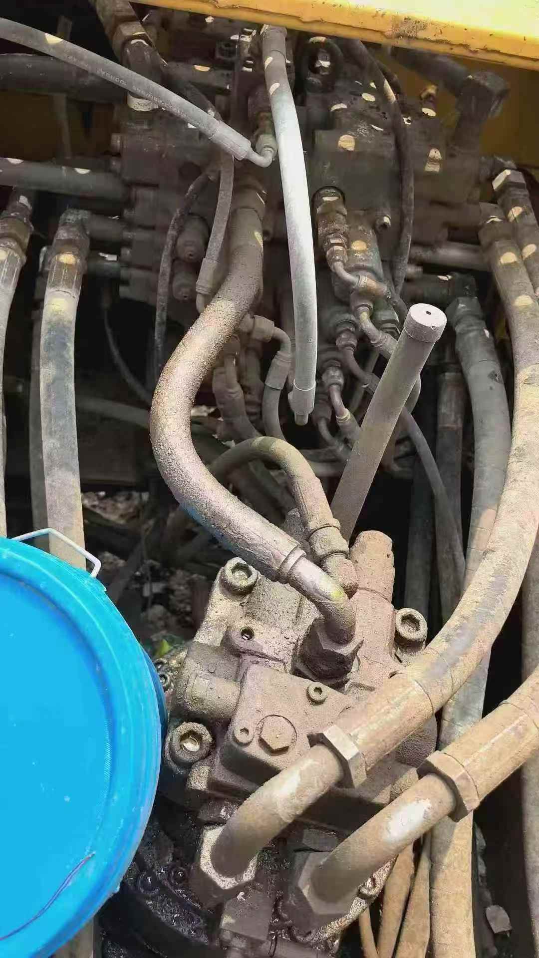 Buy Volvo EC210B Used Excavator / 8