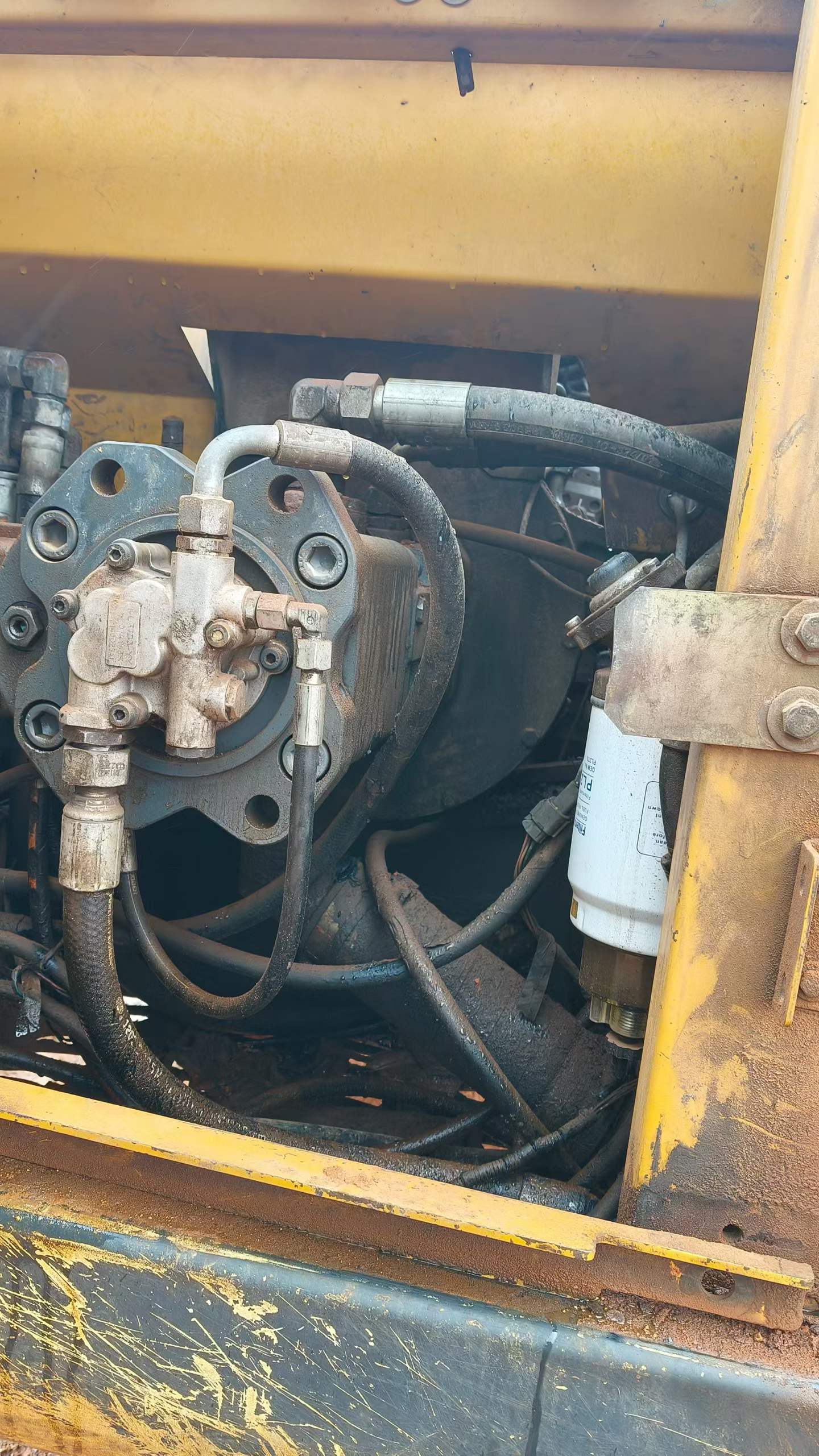 Buy XCMG XE215 Used Excavator / 2