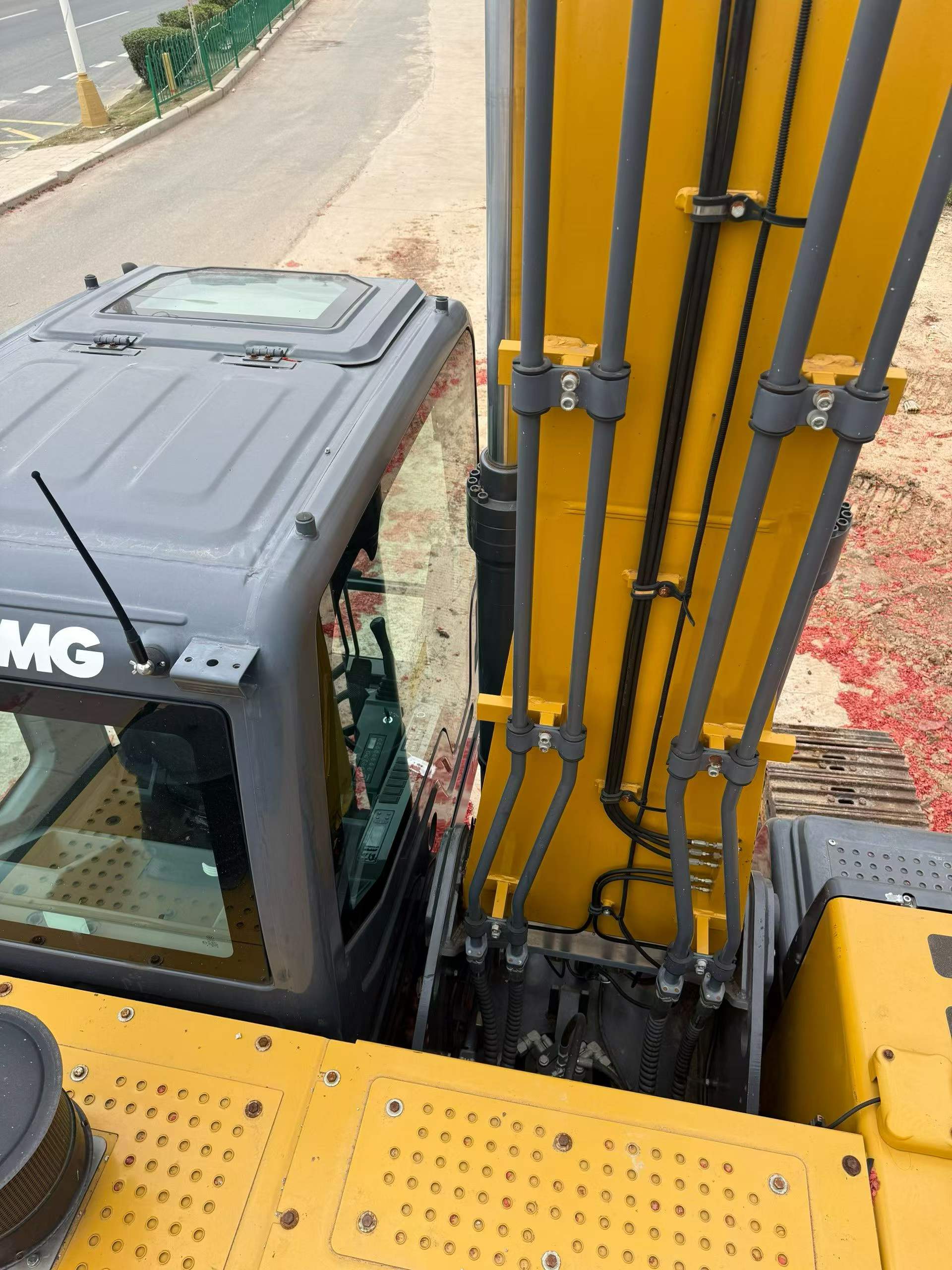 Buy XCMG XE200DA Used Excavator / 8