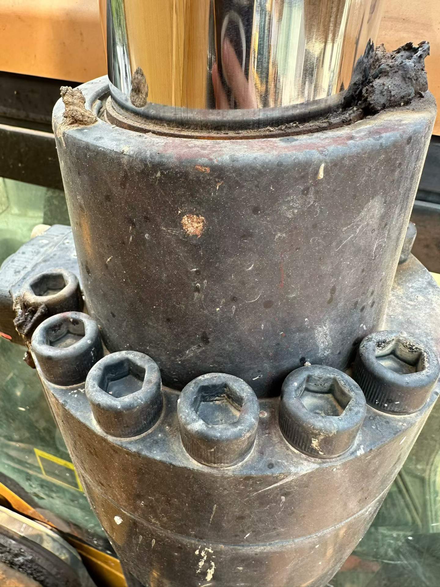 Buy Sany SY200C Used Excavator / 6