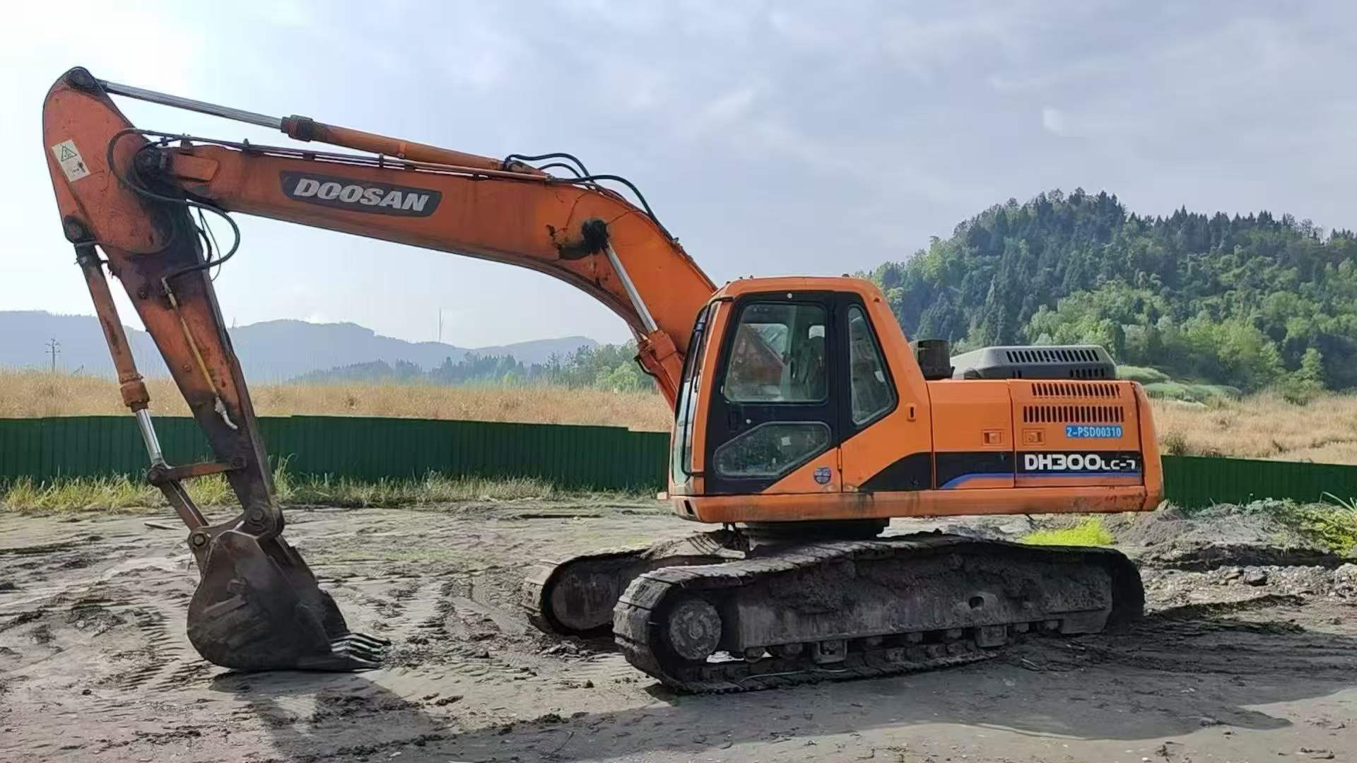 Buy Doosan S225 Used Excavator / 2