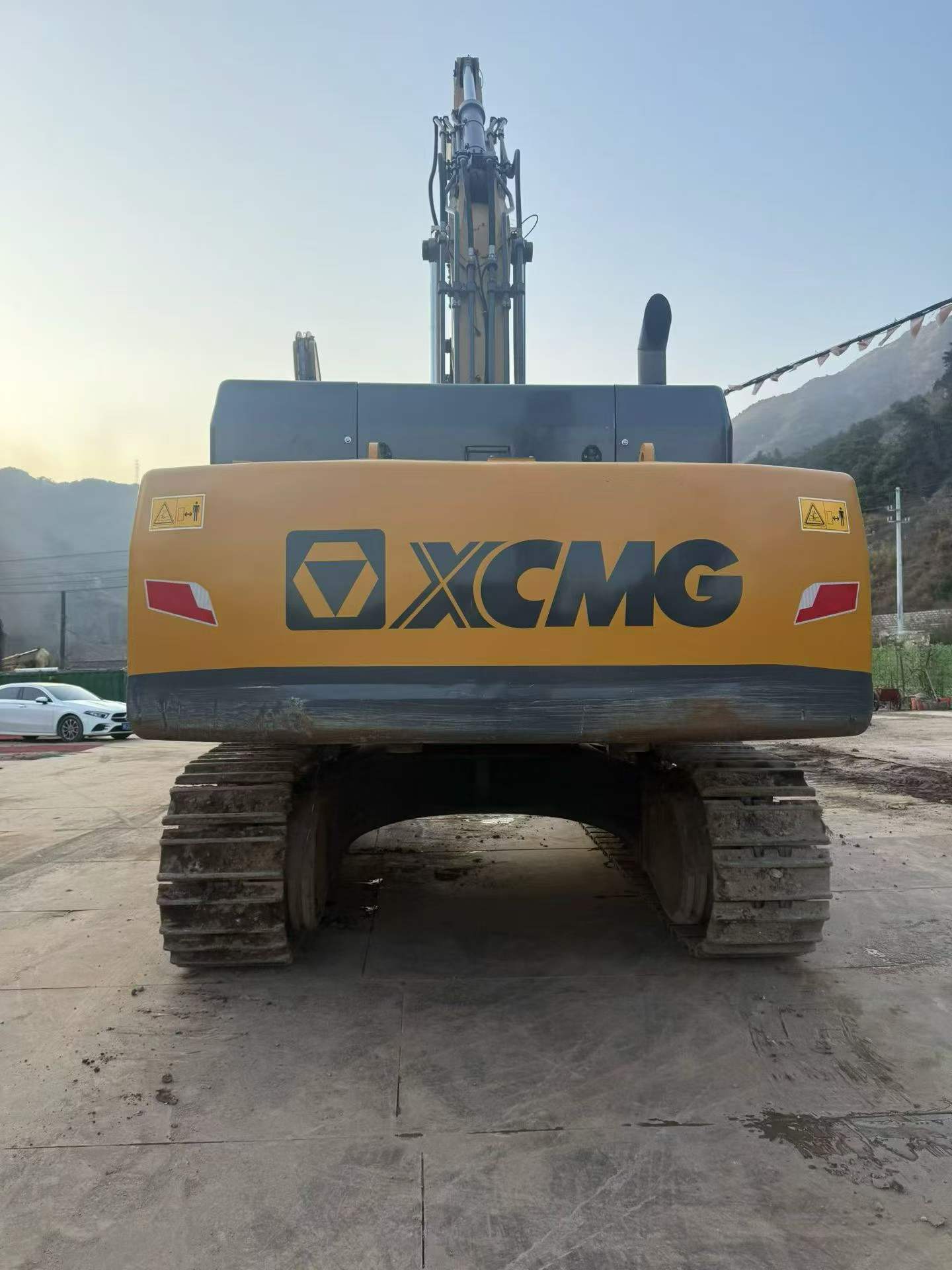 Buy XCMG XE490D Used Excavator / 5