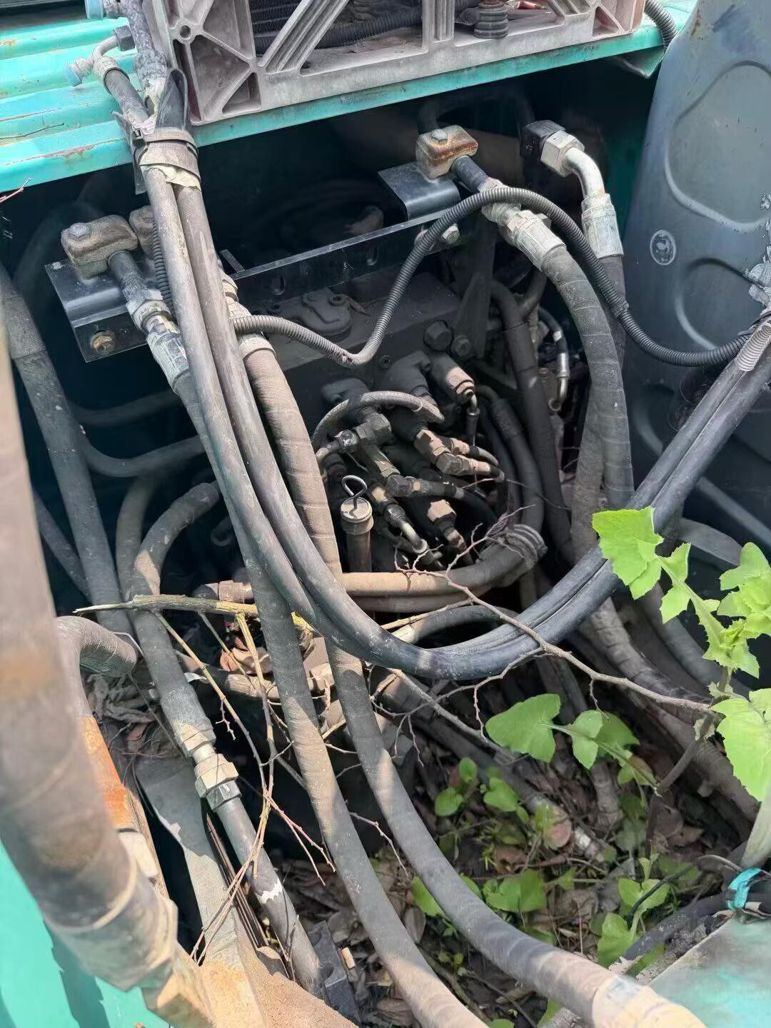 Buy Kobelco SK130 Used Excavator / 5