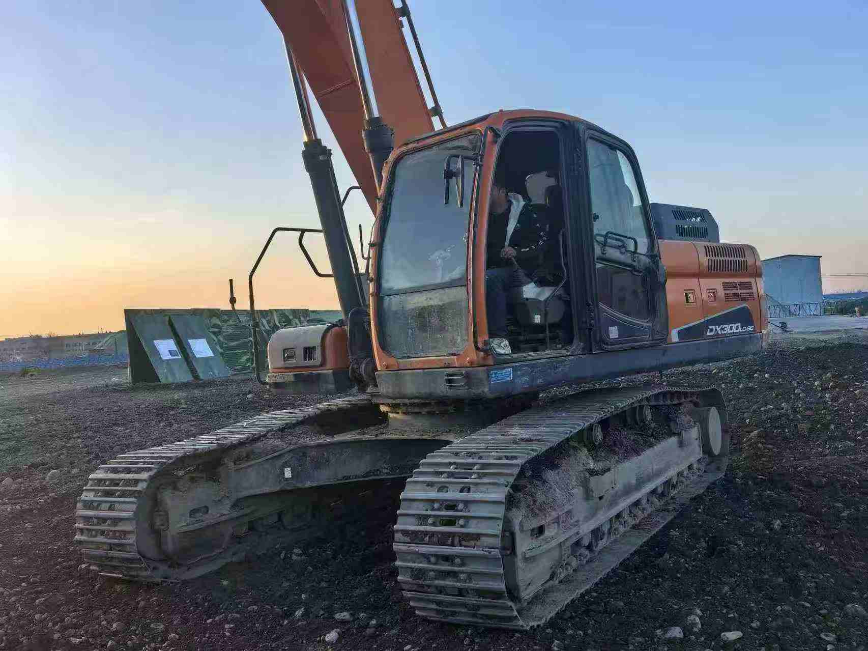 Buy Doosan S300 Used Excavator / 2