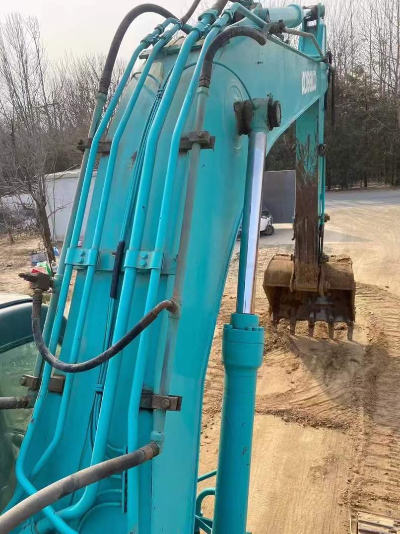 Buy Kobelco SK260 Used Excavator / 3