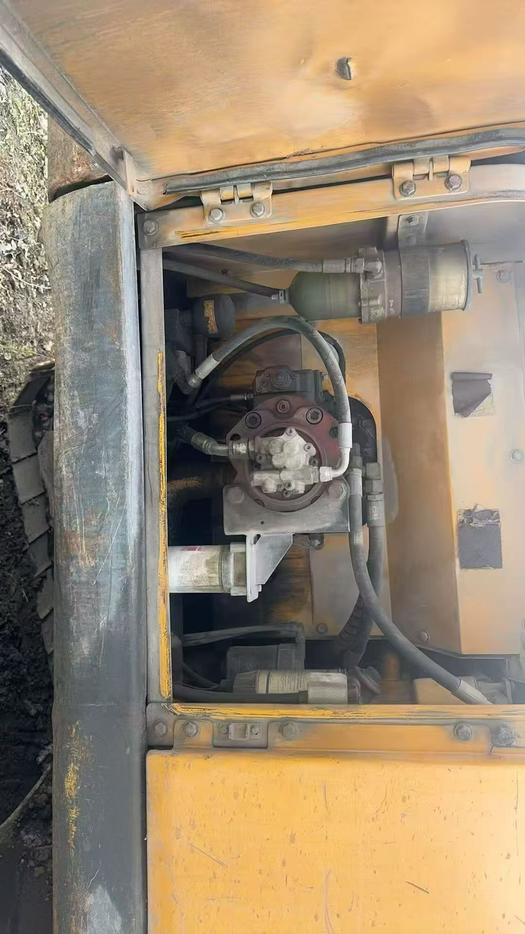 Buy Hyundai R215VS Used Excavator / 8